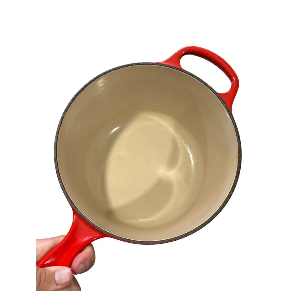 Le Creuset Signature Enameled Cast Iron Saucepan 2 1/4 Qt Cerise Red W/Lid